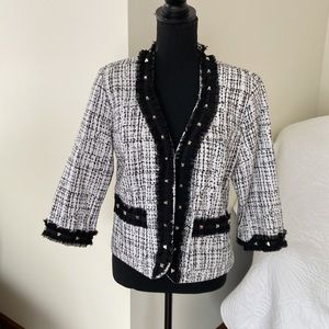 Adorable Carole Little cotton black and white cropped jacket